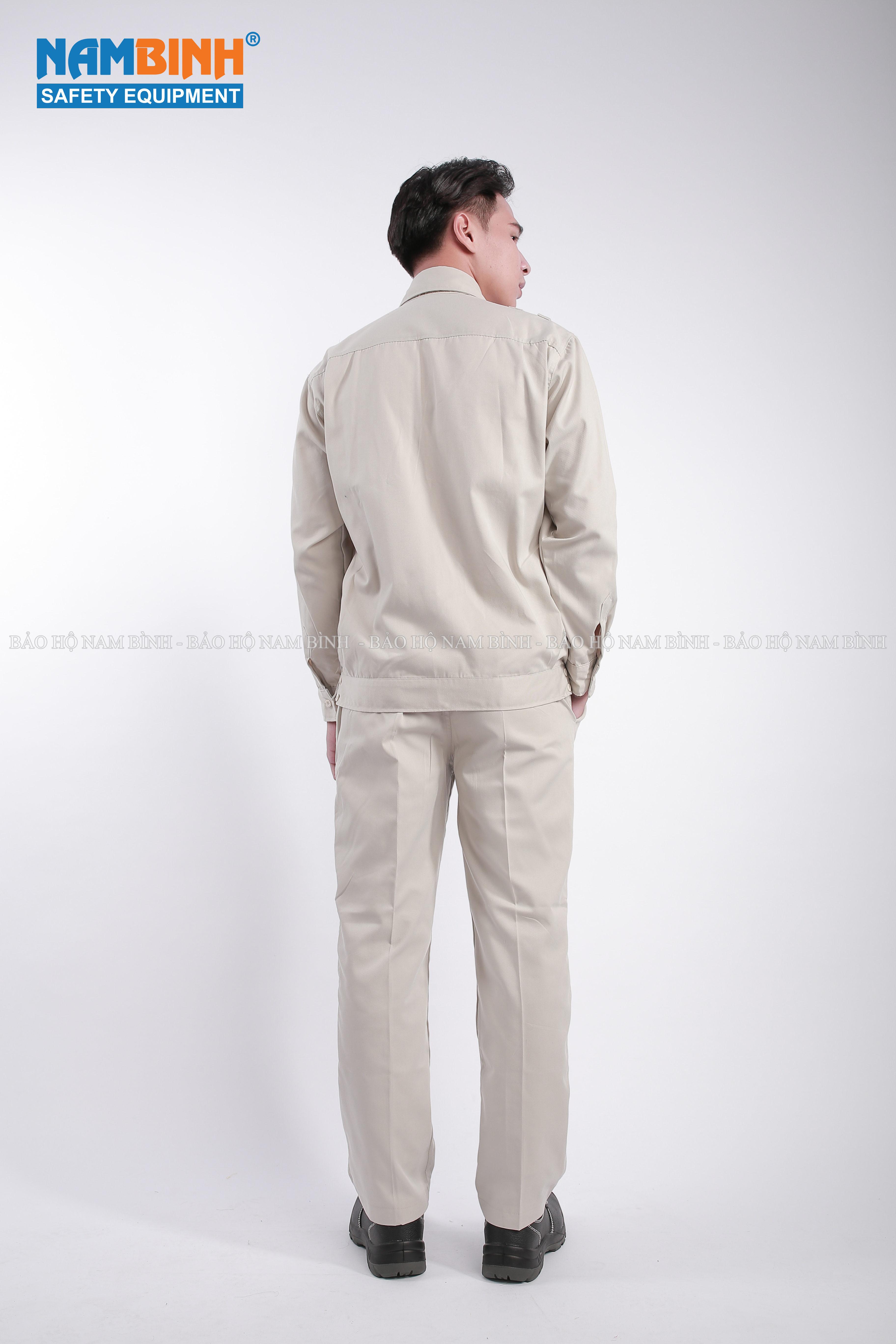 Quần áo Kaki Nam Định may sẵn - Mầu ghi sáng